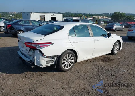 2018 Toyota Camry Le from USA, damaged, VIN 4T1B11HK8JU086875